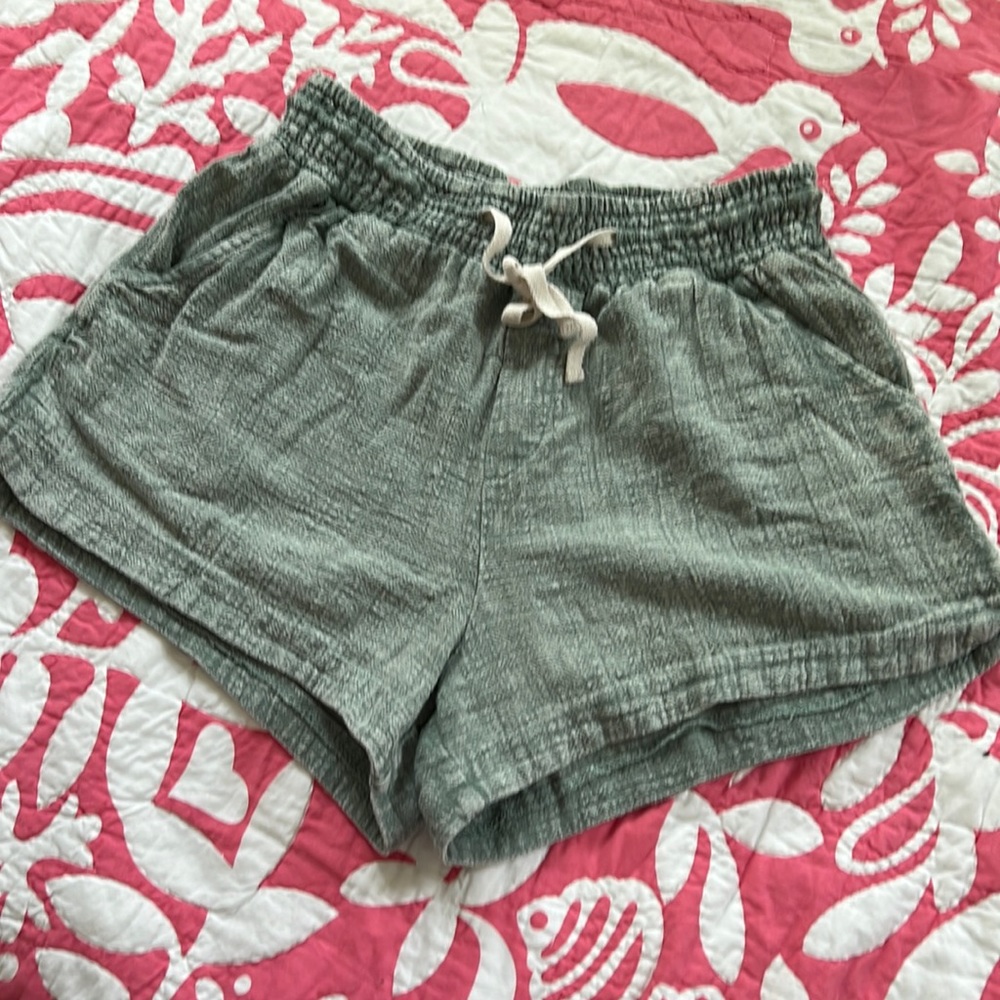Ron Jon Distressed Short